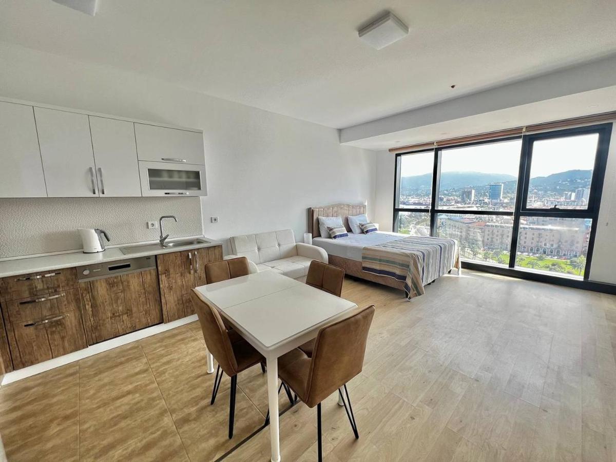 Apartments With Sea And Mountain Views, Portа Batumi Tower Buitenkant foto