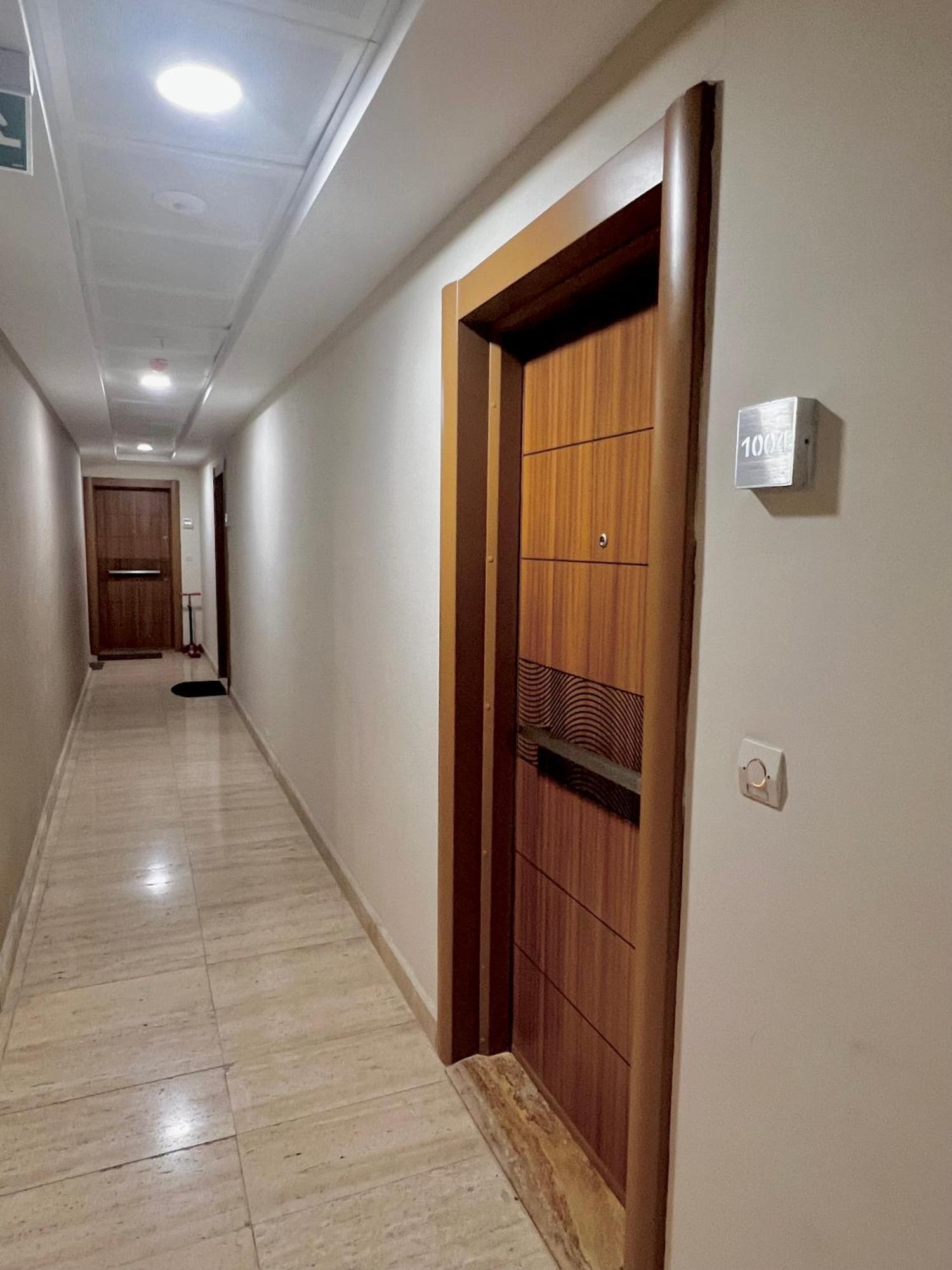Apartments With Sea And Mountain Views, Portа Batumi Tower Buitenkant foto