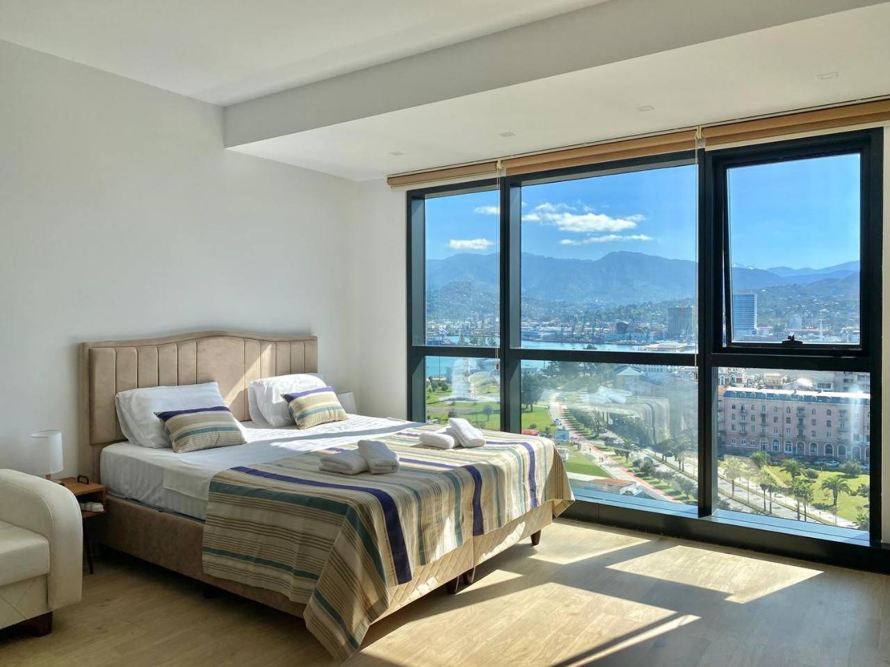 Apartments With Sea And Mountain Views, Portа Batumi Tower Buitenkant foto